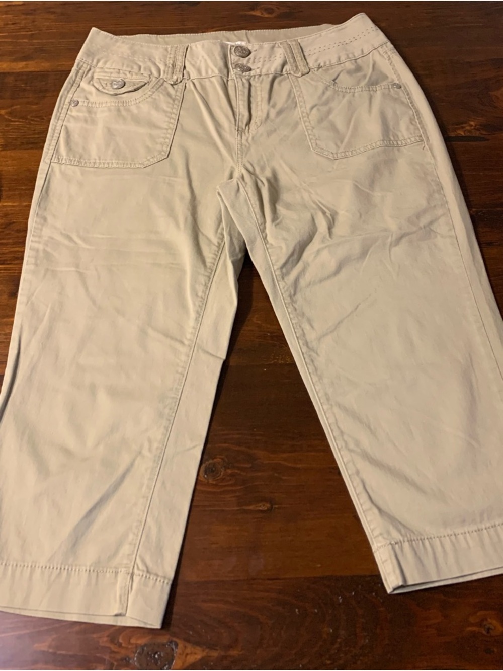 Westport 1962 Beige Stretch Chino Capris- 8P